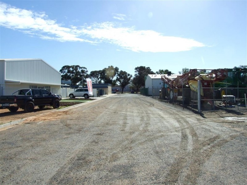 Lot 4 Renmark Ave, Renmark SA 5341