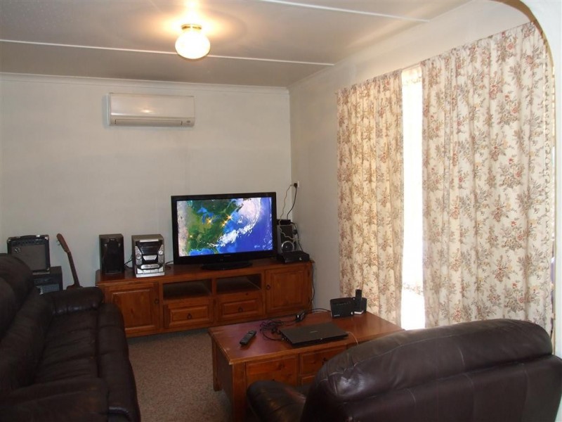 18 Woodhouse Crescent, Glossop SA 5344