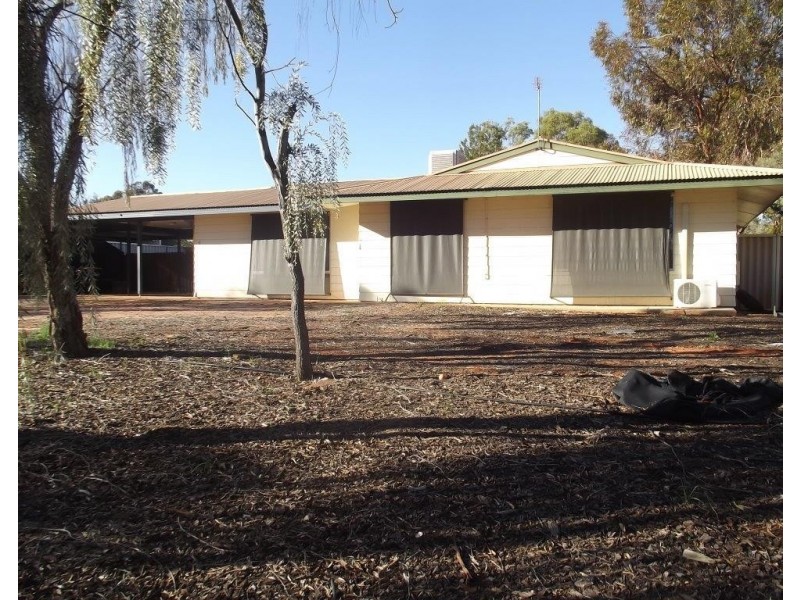 6 Mirra Street, Roxby Downs SA 5725