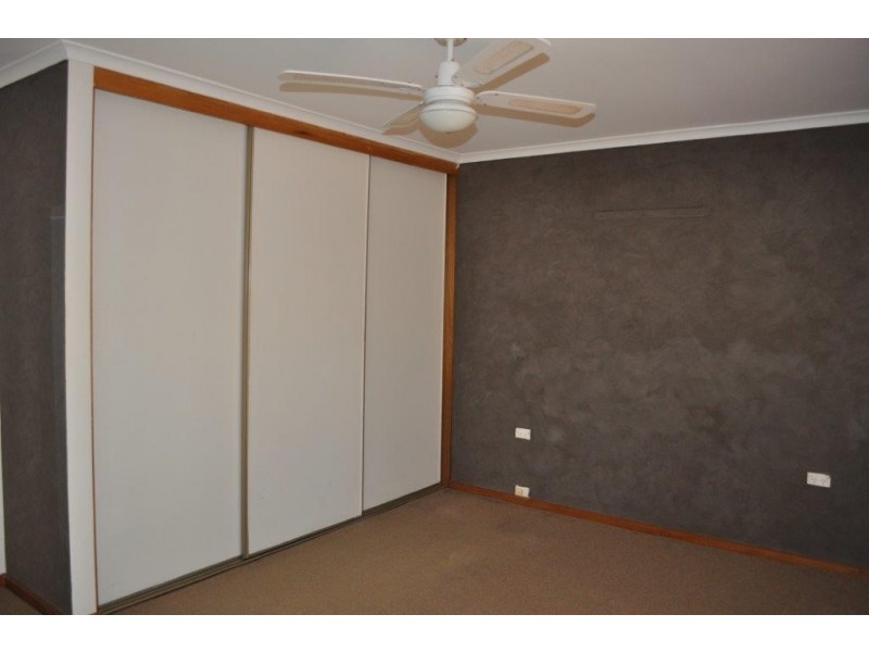 6 Mirra Street, Roxby Downs SA 5725