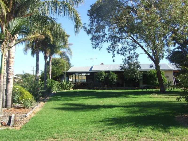 372 Holmes Road, Kingston On Murray SA 5331