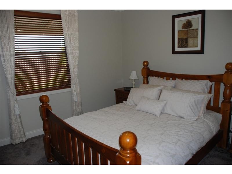 17 Twenty-First Street, Renmark SA 5341