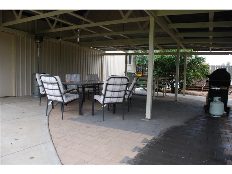 17 Twenty-First Street, Renmark SA 5341