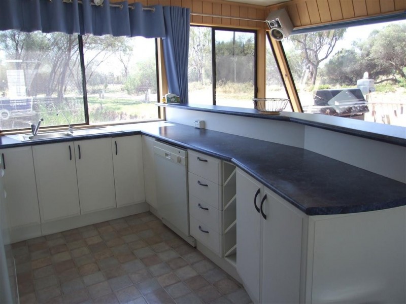 5 Lock Road, Paringa SA 5340