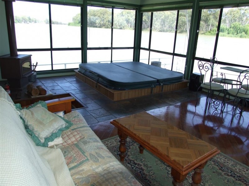 5 Lock Road, Paringa SA 5340