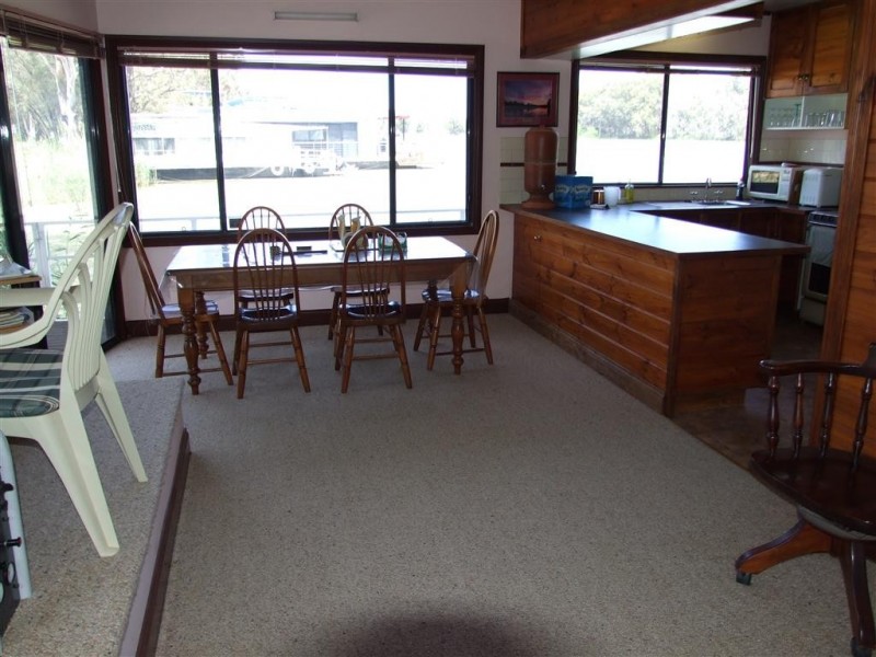 5 Lock Road, Paringa SA 5340