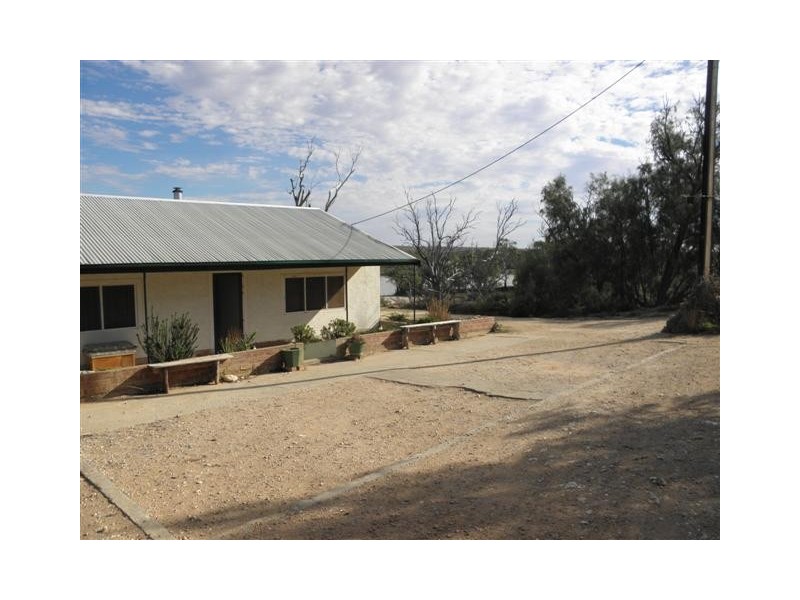 9109 Sturt Highway, Blanchetown SA 5357