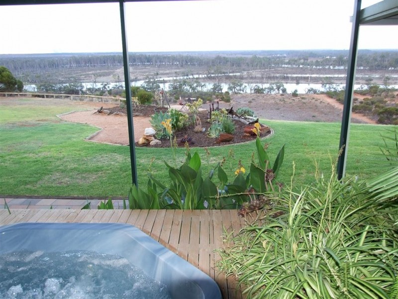 172 Pike Creek Road Lyrup via, Renmark SA 5341
