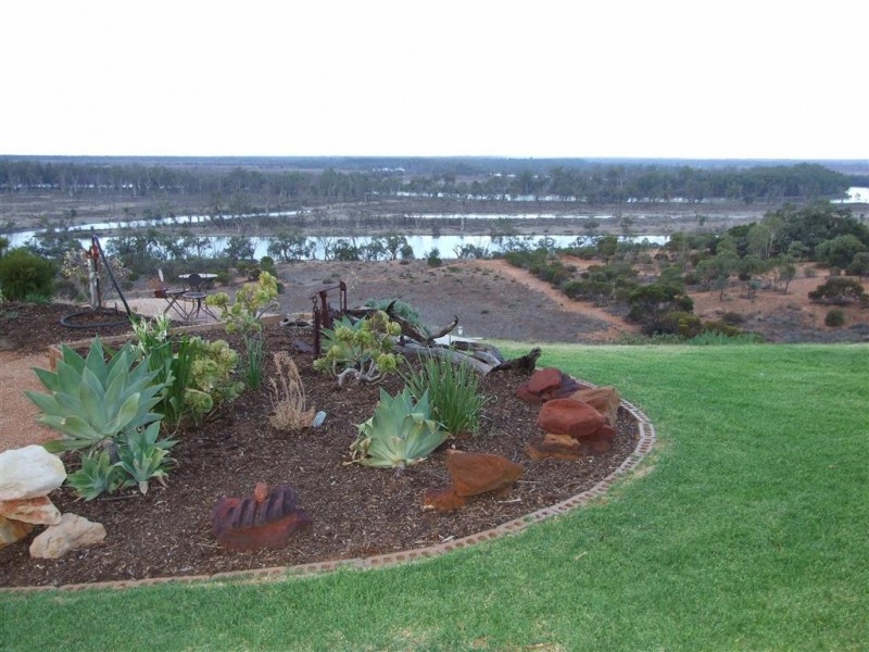 172 Pike Creek Road Lyrup via, Renmark SA 5341
