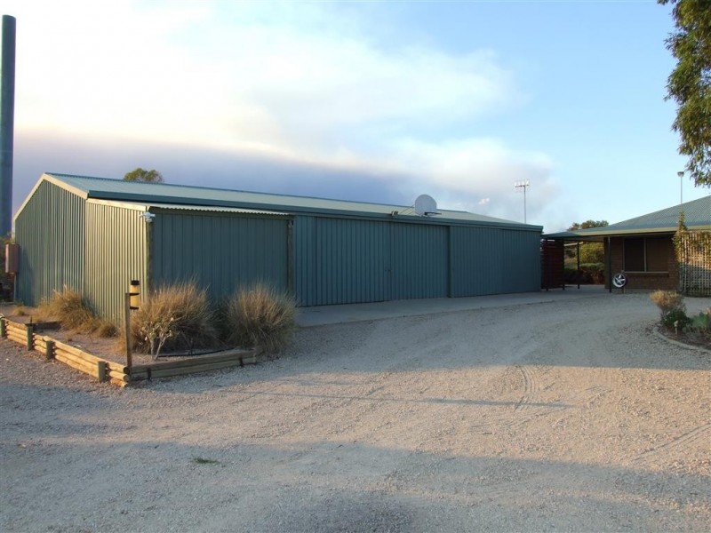 172 Pike Creek Road Lyrup via, Renmark SA 5341