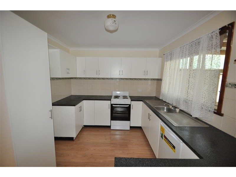 10 Irrapatana Street, Roxby Downs SA 5725