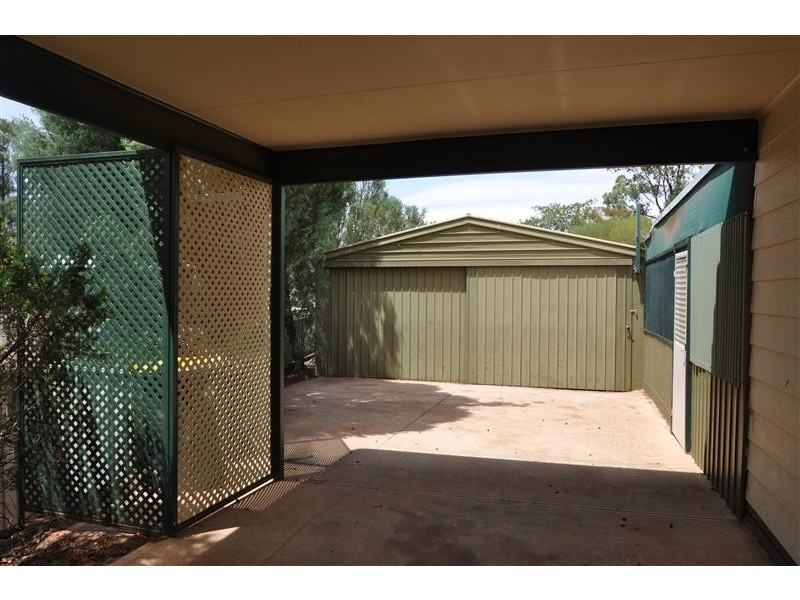 10 Irrapatana Street, Roxby Downs SA 5725