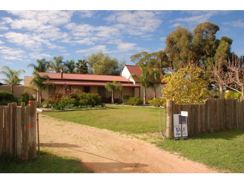 197 Thompson Road, Waikerie SA 5330
