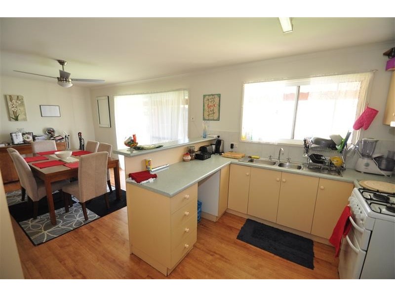 14 Pine Crescent, Roxby Downs SA 5725