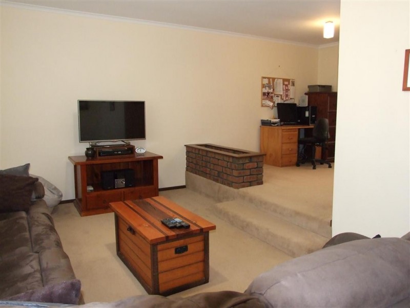 4 Najar Crescent, Berri SA 5343