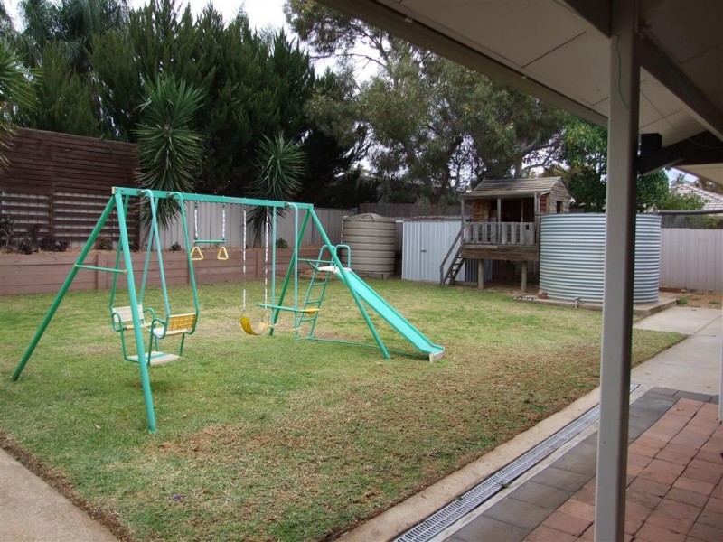 4 Najar Crescent, Berri SA 5343