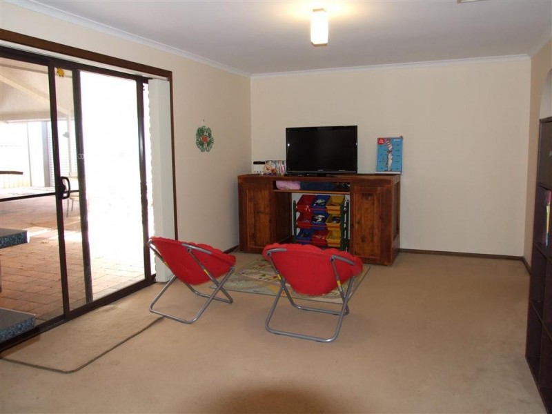 4 Najar Crescent, Berri SA 5343