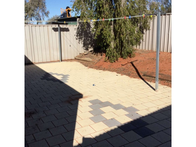 28A Quandong Street, Roxby Downs SA 5725