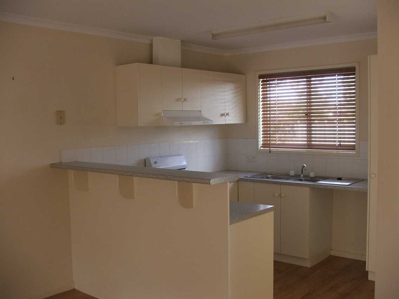 11/11 PINE CRESCENT, Roxby Downs SA 5725