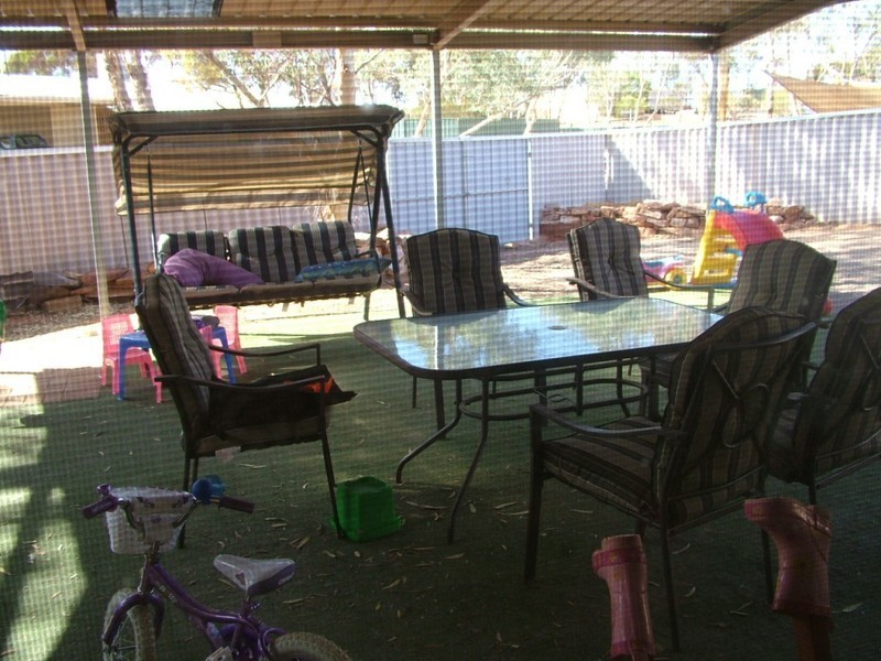 2 Wangianna St, Roxby Downs SA 5725