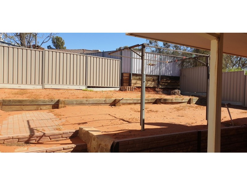23B Hermit St, Roxby Downs SA 5725
