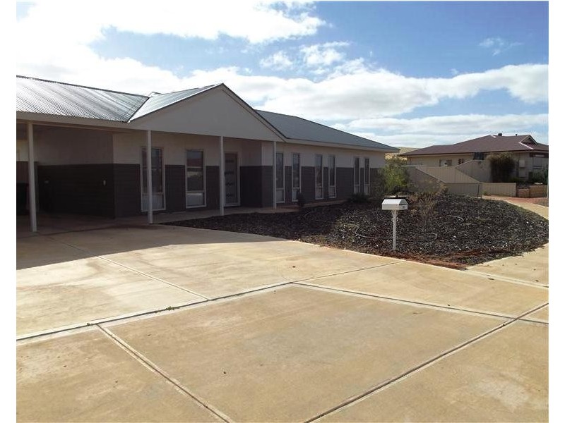 79 TILIQUA CRESCENT, Roxby Downs SA 5725