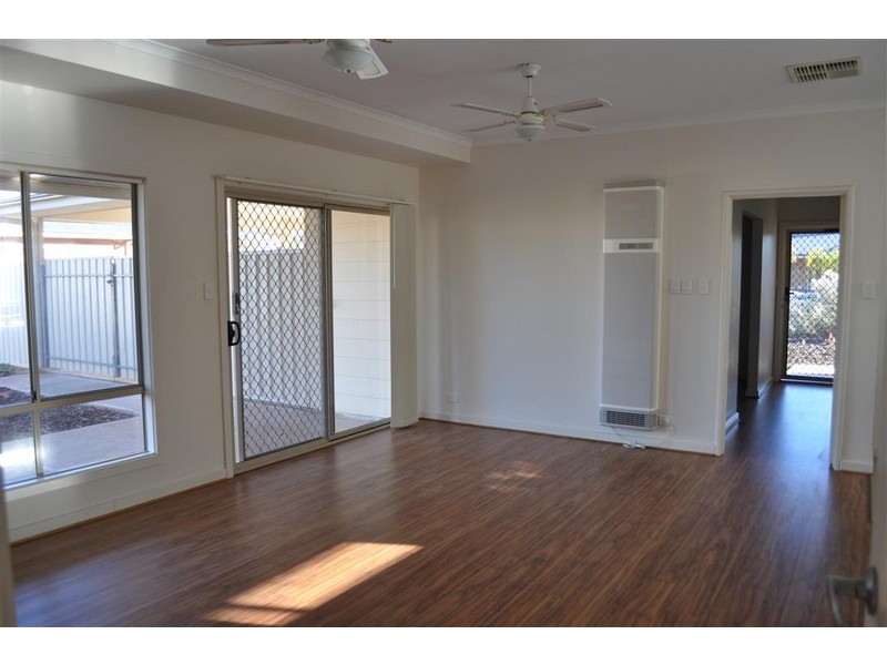 12 MULGA COURT, Roxby Downs SA 5725