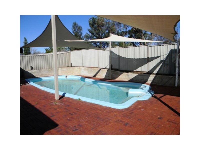 40 Hermit Street, Roxby Downs SA 5725