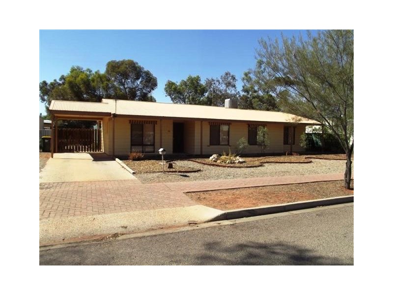 68 Pioneer Drive, Roxby Downs SA 5725