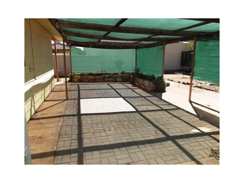 68 Pioneer Drive, Roxby Downs SA 5725