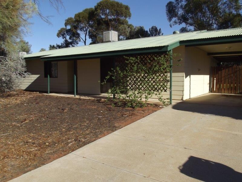 49 HERMIT STREET, Roxby Downs SA 5725