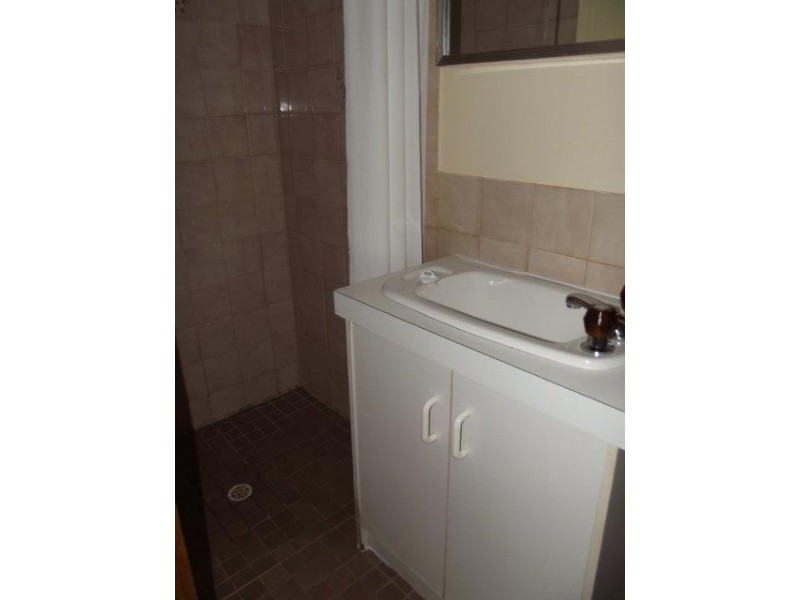 4 PHIBBS COURT, Roxby Downs SA 5725