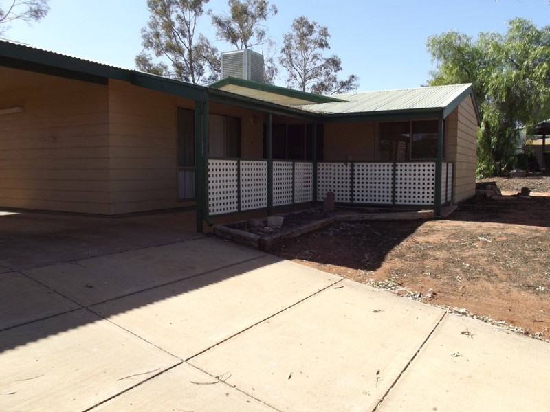 11 BLANCHE COURT, Roxby Downs SA 5725