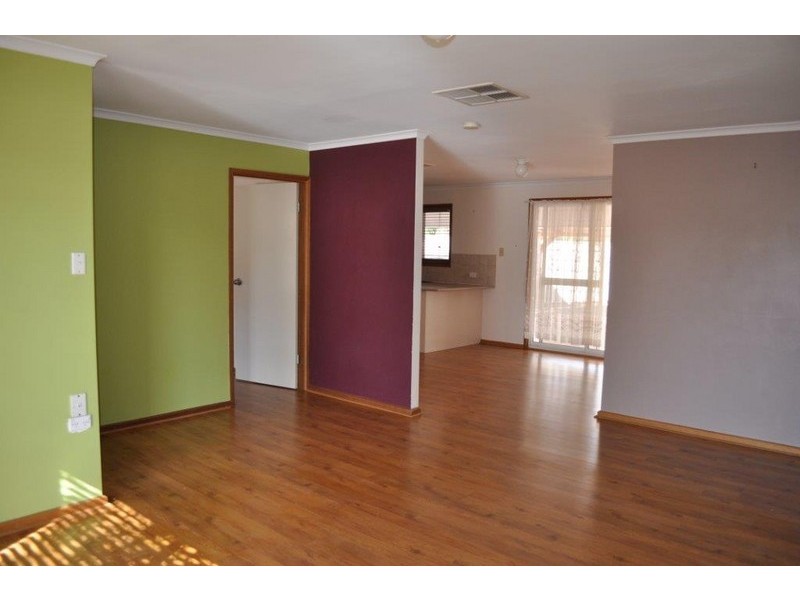 16 WIRRDA STREET, Roxby Downs SA 5725