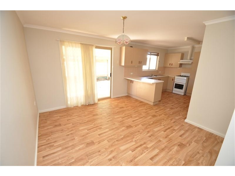 37 Pioneer Drive, Roxby Downs SA 5725