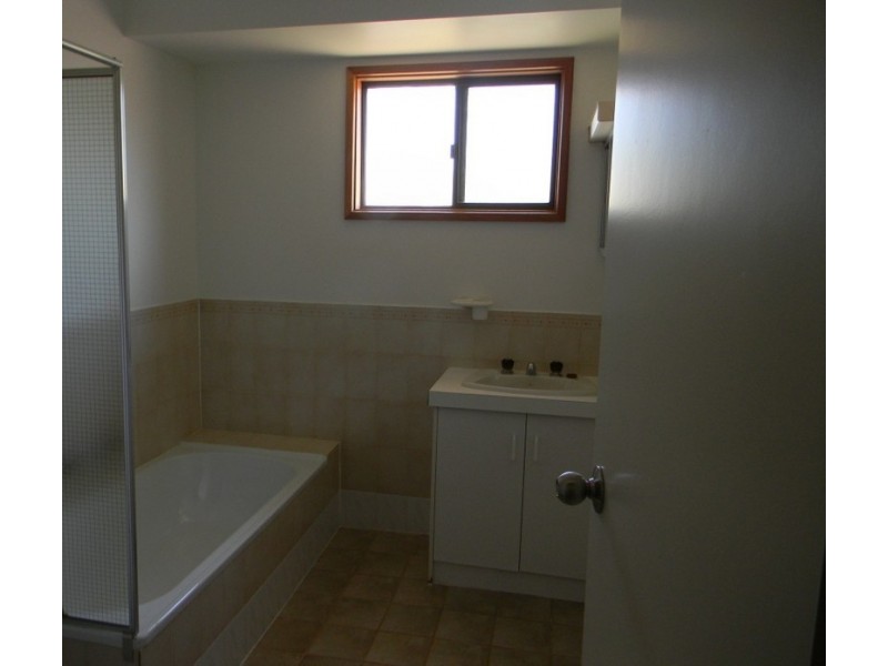 1 BLANCHE COURT, Roxby Downs SA 5725