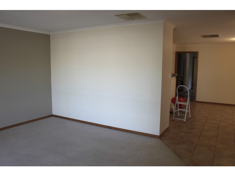 29 QUANDONG STREET, Roxby Downs SA 5725