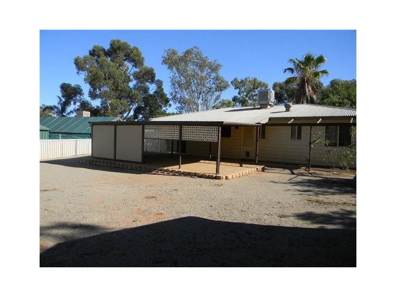 8 Hamilton, Roxby Downs SA 5725