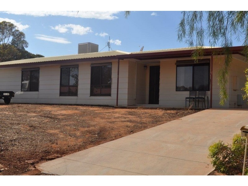 1 MULGARIA CRES, Roxby Downs SA 5725