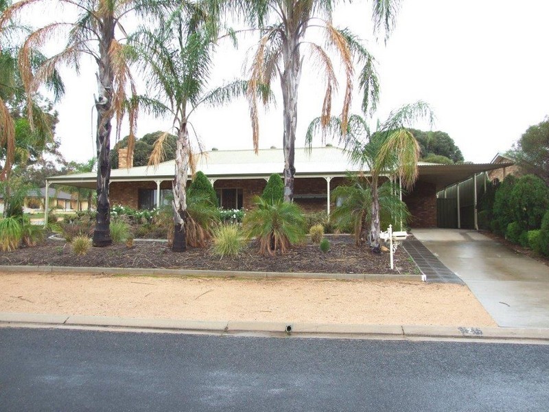 2 Arndt Street, Berri SA 5343