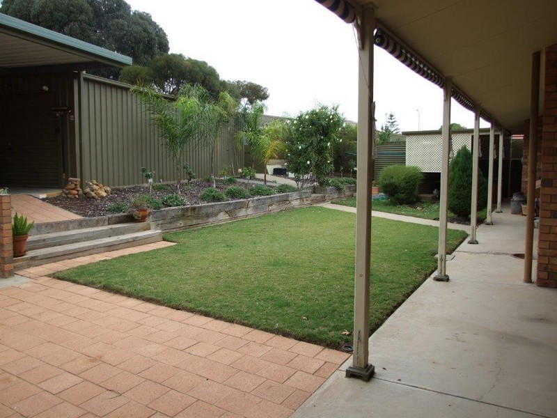 2 Arndt Street, Berri SA 5343