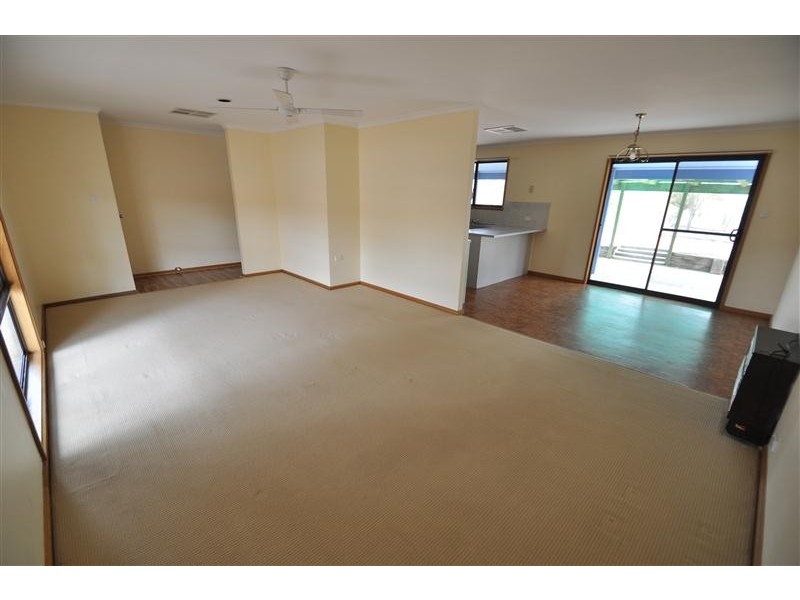 89 PIONEER DRIVE, Roxby Downs SA 5725