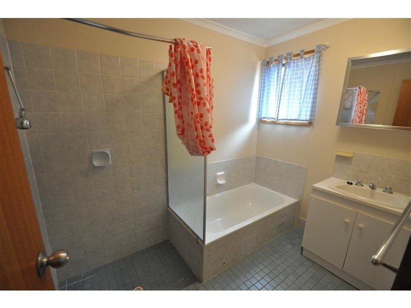 89 PIONEER DRIVE, Roxby Downs SA 5725