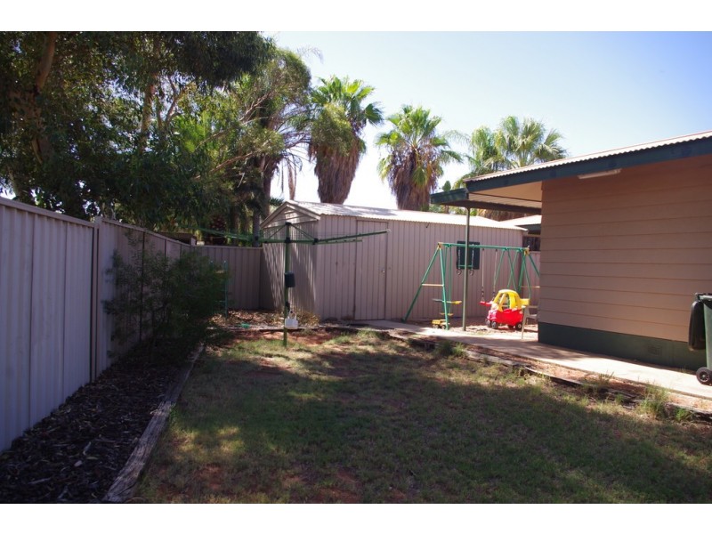 7 Nyaroo Court, Roxby Downs SA 5725