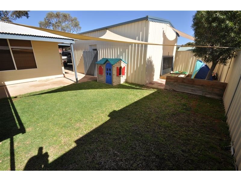 21 Irrapatana, Roxby Downs SA 5725