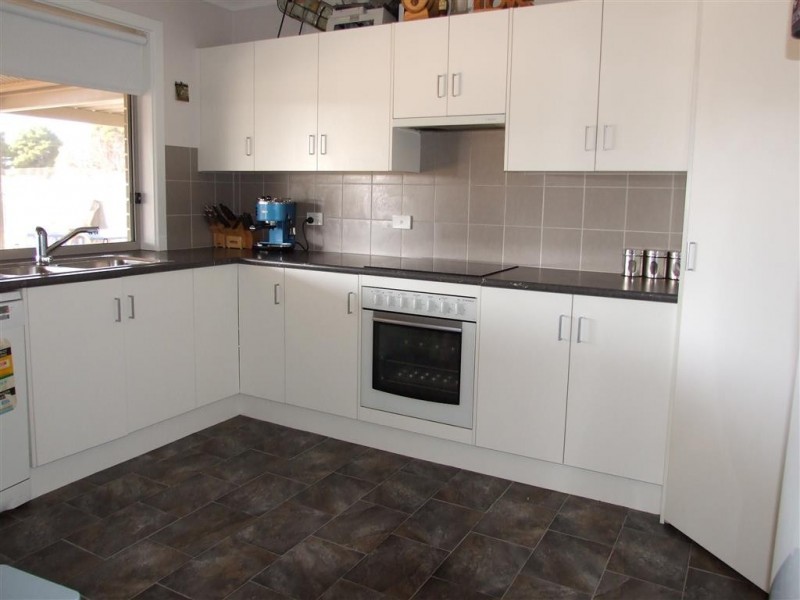 26 Gurney Road, Loxton SA 5333