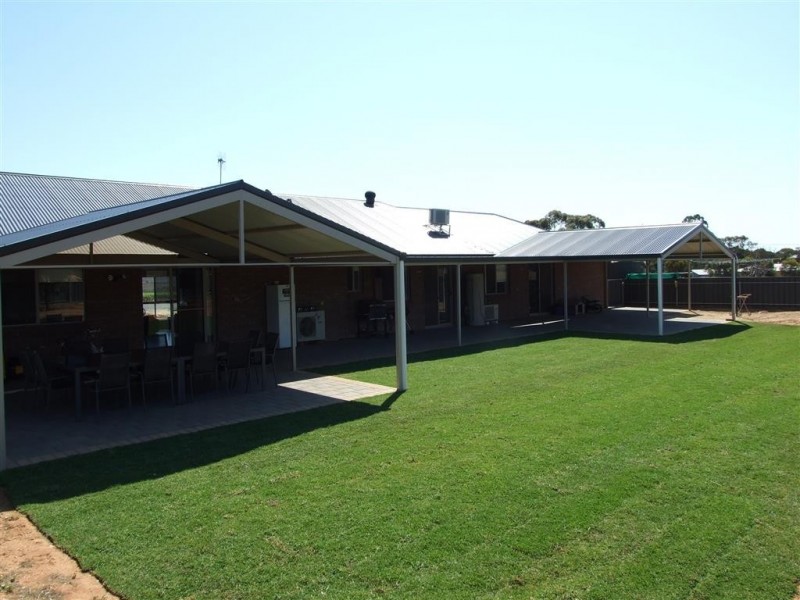 26 Gurney Road, Loxton SA 5333
