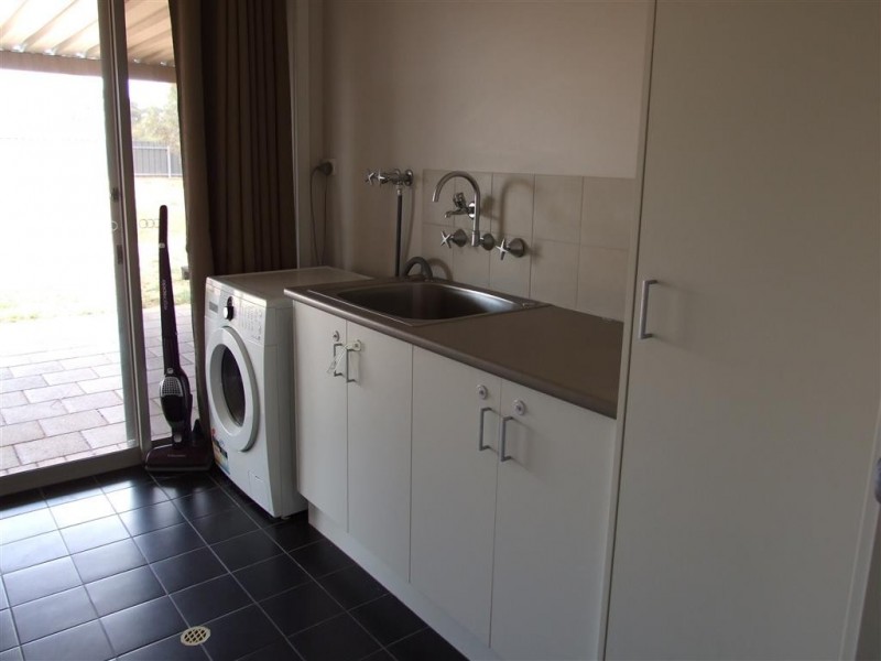 26 Gurney Road, Loxton SA 5333