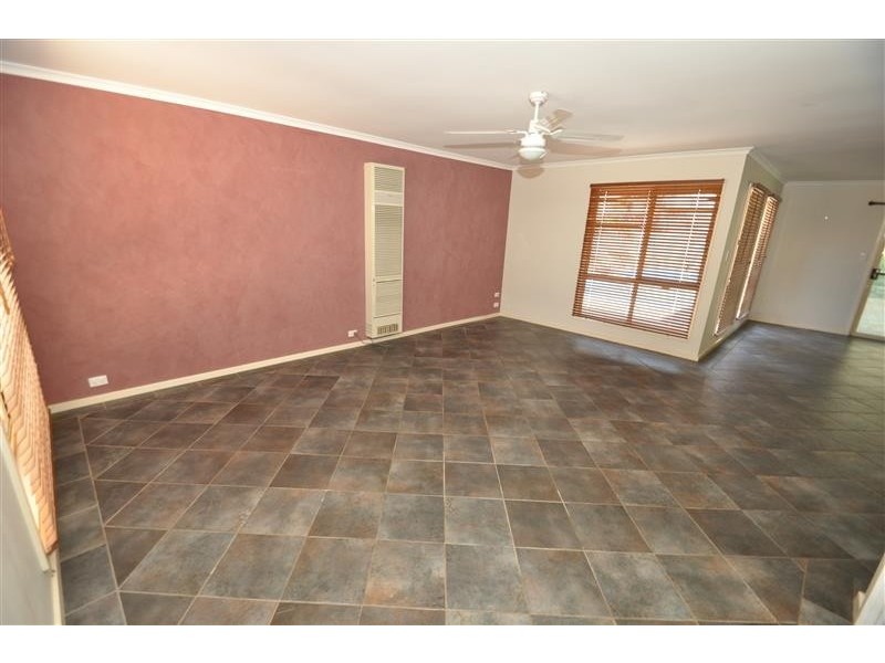 2 Santalum Way, Roxby Downs SA 5725