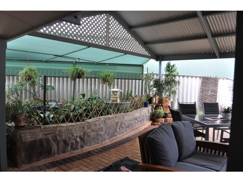 8 Mirra Street, Roxby Downs SA 5725